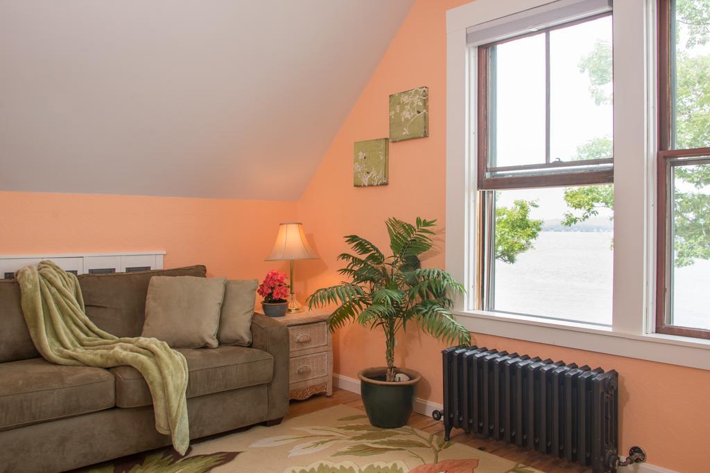 Lake House At Ferry Point Sanbornton Zimmer foto