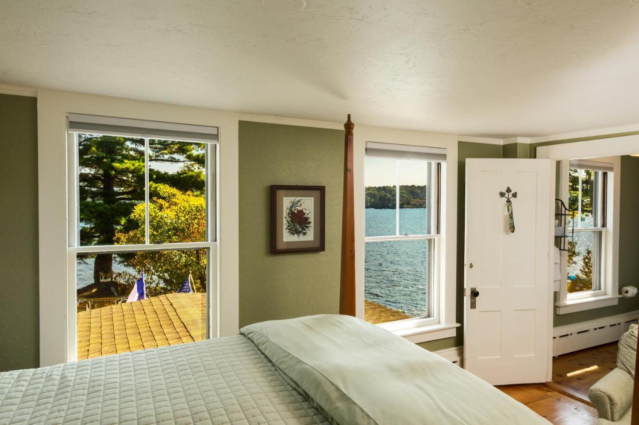 Lake House At Ferry Point Sanbornton Exterior foto